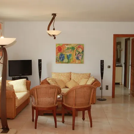 Chrisuli - Well Furnished With Panoramic Views In *