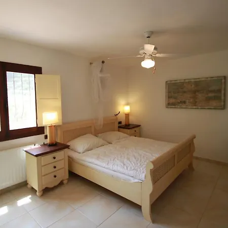 Chrisuli Holiday home